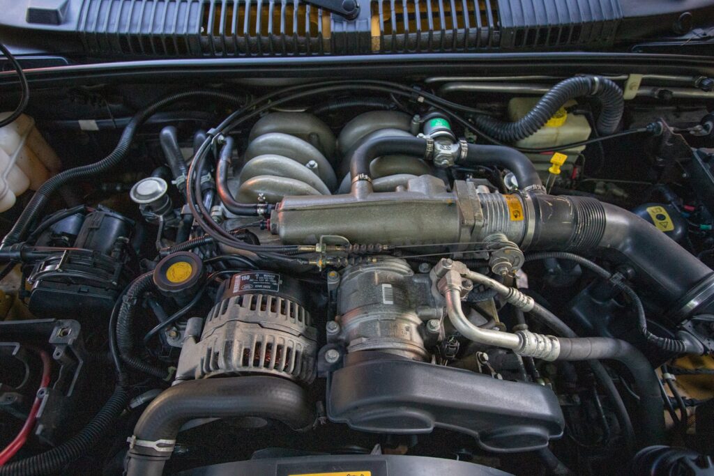 Range Rover P38 4.6 V8 engine bay