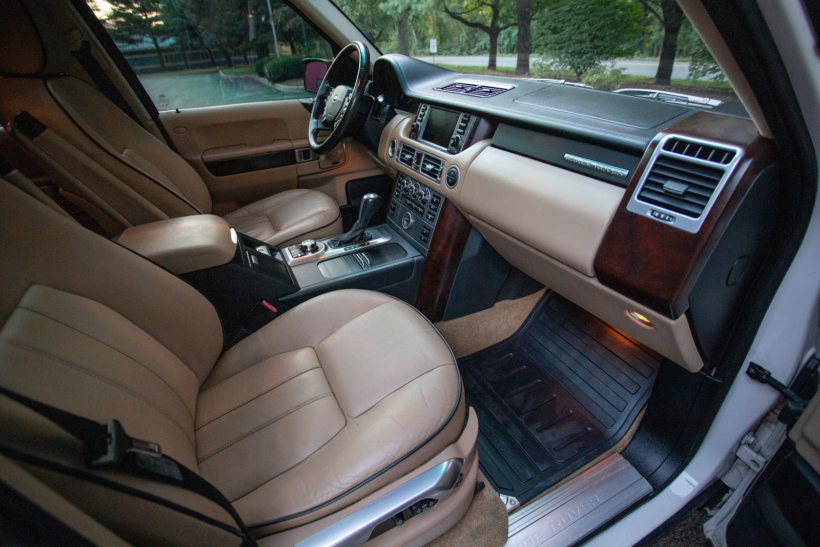 2008 Land Rover Range Rover HSE photo 22