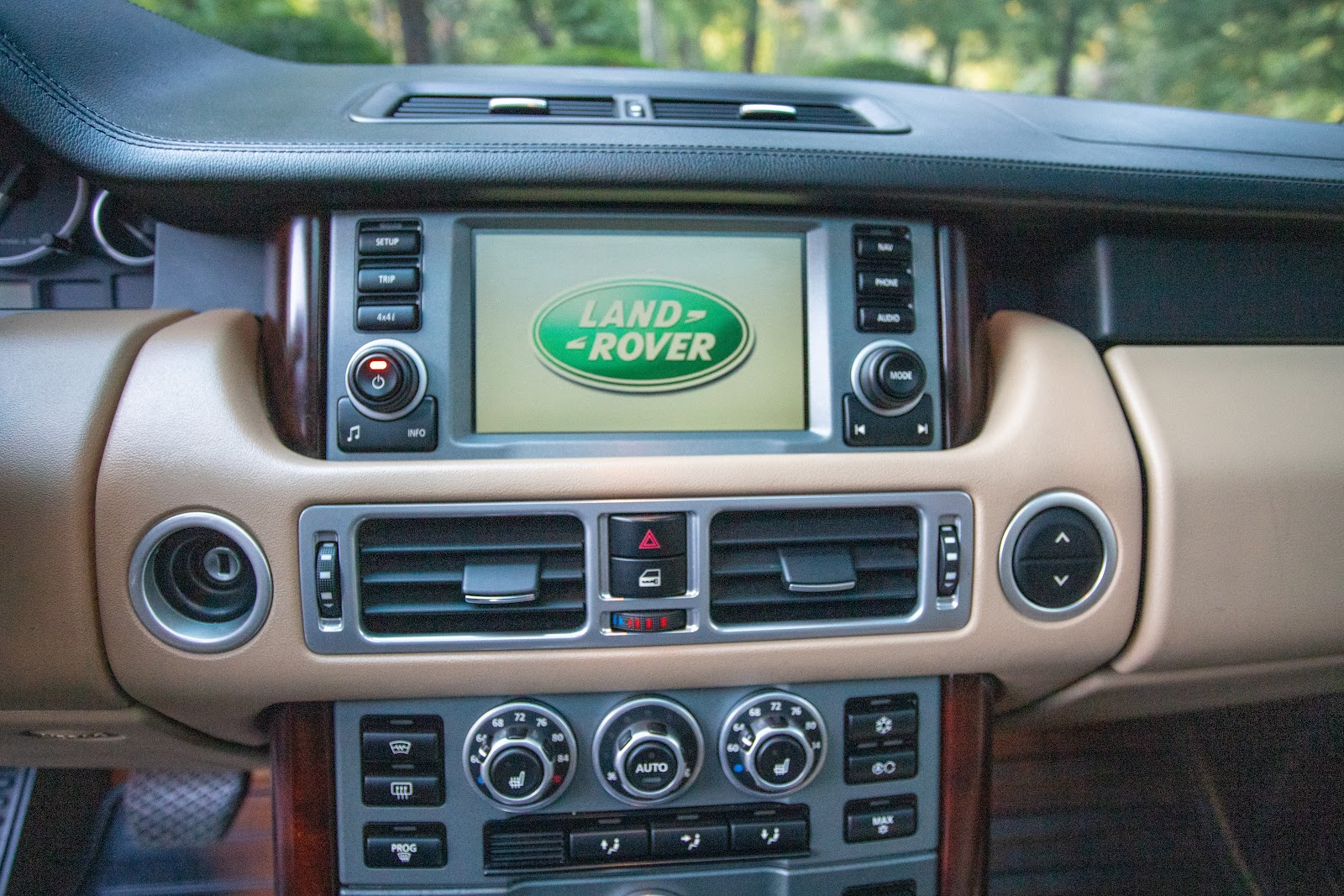 2008 Land Rover Range Rover HSE photo 60